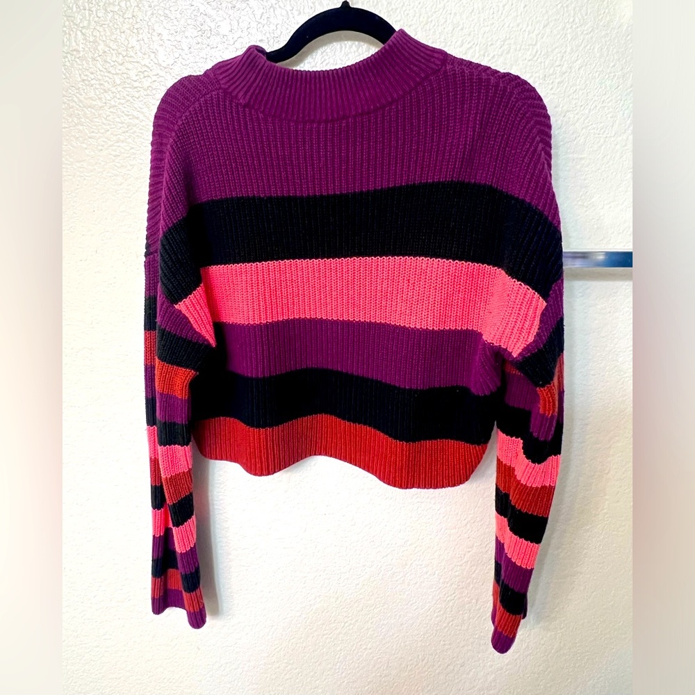 Express multicolor long sleeve crop blouse